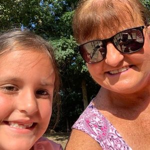 Meet your Posher, Lori